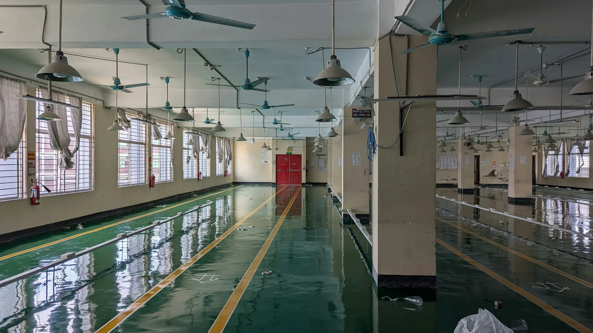 urethane food-grade concrete floor in a Portland wash bay