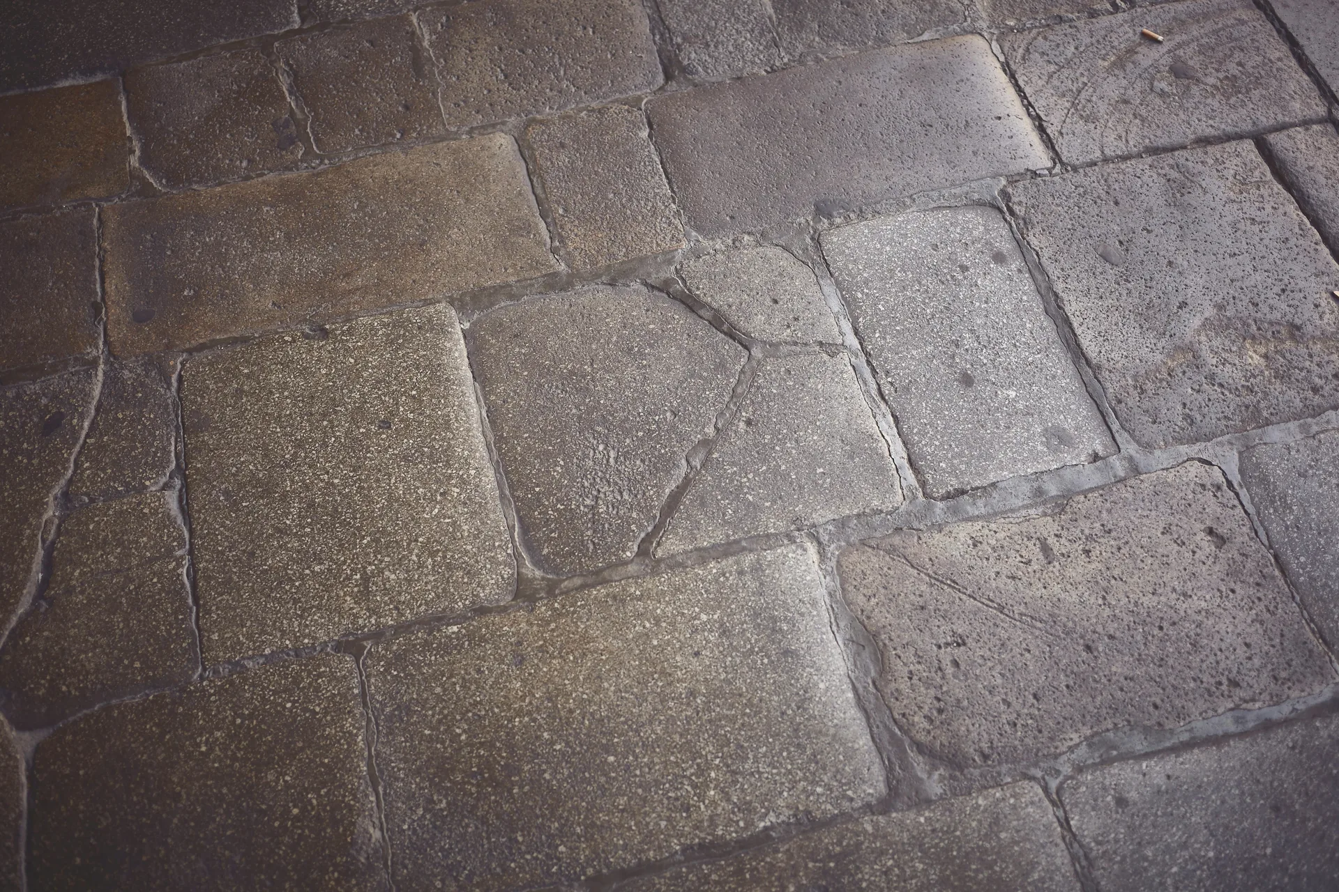decorative concrete walkway with contrasting banded border